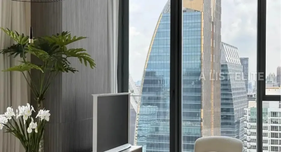 For rent 1 bed condo in Pathum Wan, Bangkok