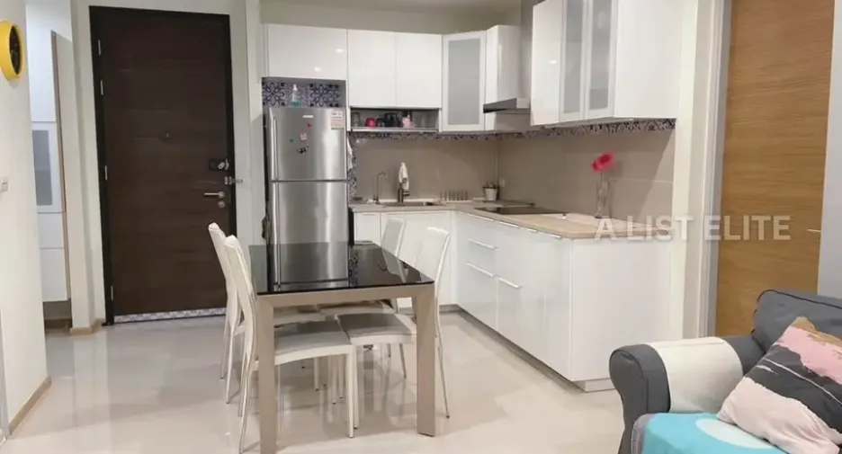 For sale 2 bedrooms condo in Phra Khanong, Bangkok
