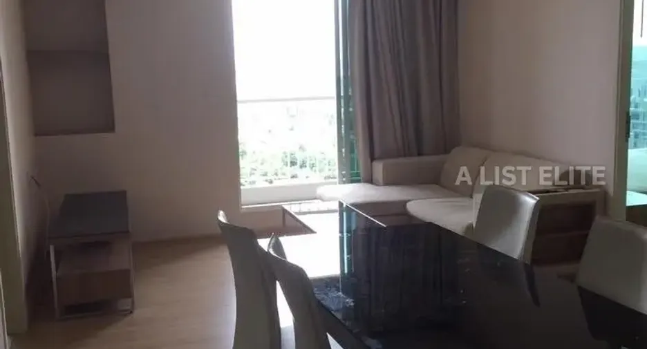 For sale 2 bedrooms condo in Phra Khanong, Bangkok