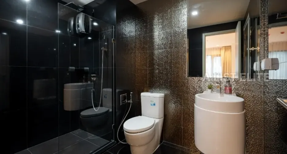 Wohnung zum Kauf mit 2 Zimmer in Khlong Toei, Bangkok