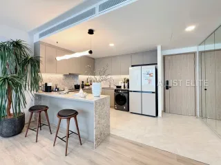 Condo en venta de 2 habitaciones en Huai Khwang, Bangkok