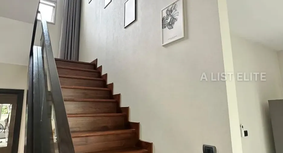 For rent 4 bedrooms house in Lat Krabang, Bangkok