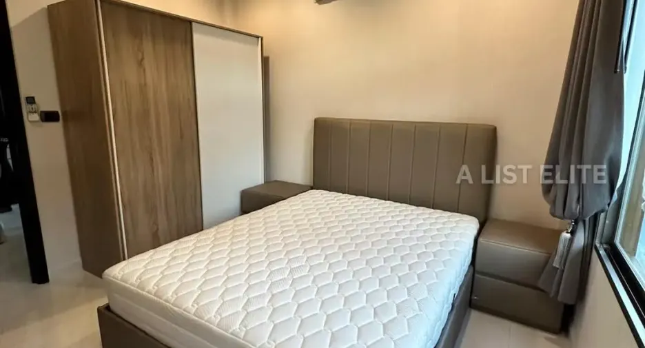 For rent 4 bedrooms house in Lat Krabang, Bangkok