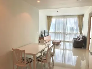 For sale 2 bedrooms condo in Khlong Toei, Bangkok