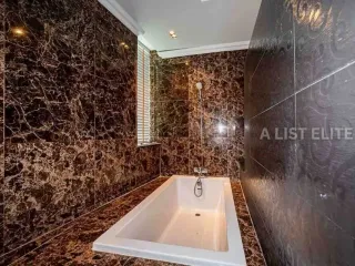 Wohnung zur Miete mit 4 Zimmer in Khlong Toei, Bangkok