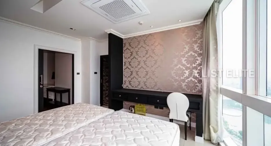 Condo en alquiler de 4 habitaciones en Khlong Toei, Bangkok