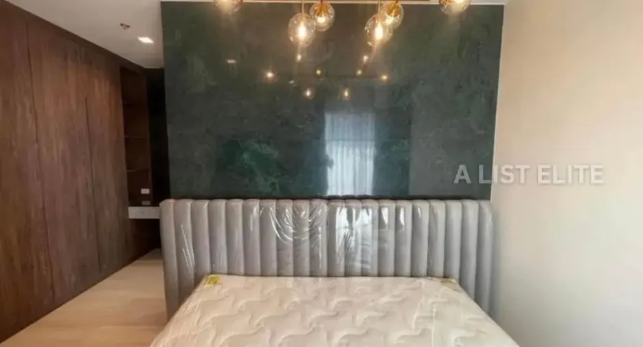 For sale 2 bedrooms condo in Pathum Wan, Bangkok