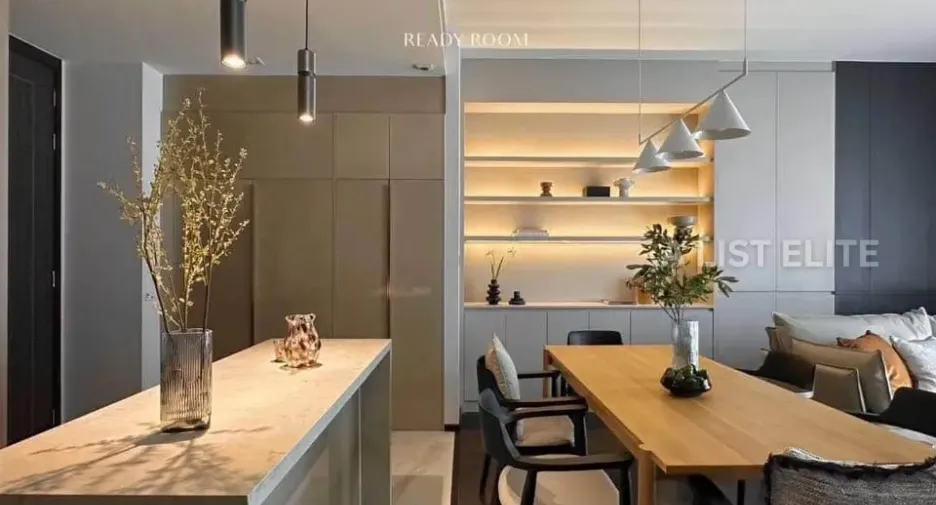 For sale 3 bedrooms condo in Khlong Toei, Bangkok