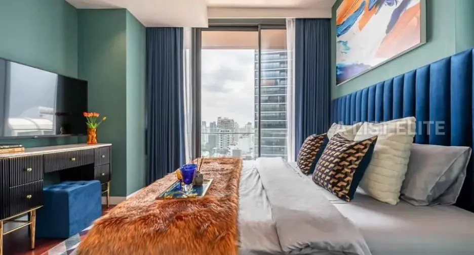 For rent 2 bedrooms condo in Watthana, Bangkok