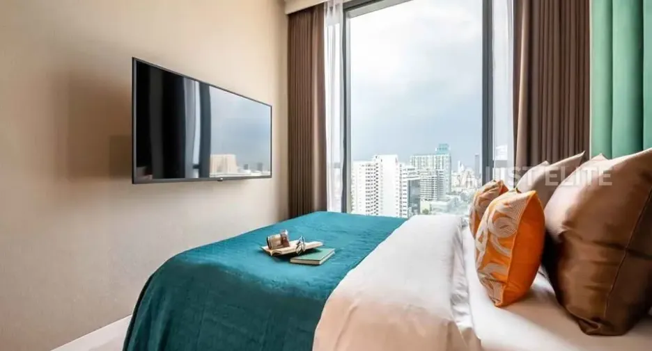 For rent 2 bedrooms condo in Watthana, Bangkok