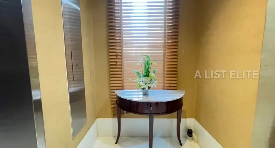 À vendre 3 chambres condo à Watthana, Bangkok