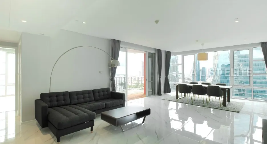 Condo en venta de 3 habitaciones en Khlong Toei, Bangkok