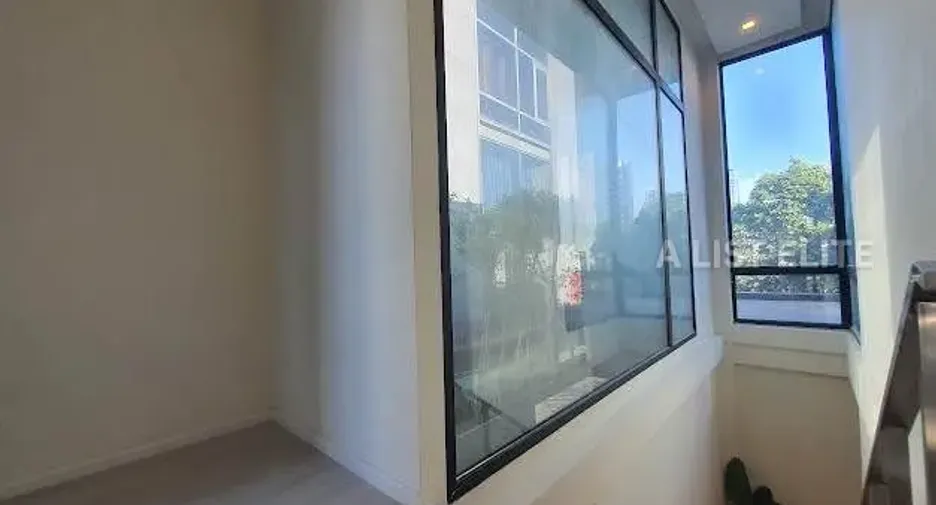 For rent 4 bedrooms condo in Watthana, Bangkok
