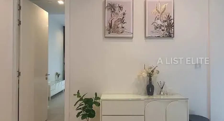 For rent 4 bedrooms condo in Watthana, Bangkok