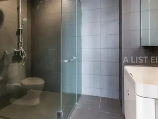 À vendre 2 chambres condo à Pathum Wan, Bangkok