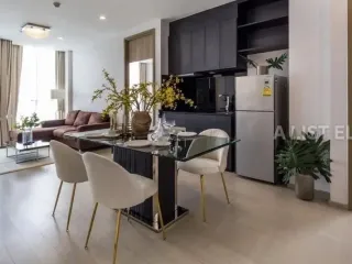 À vendre 2 chambres condo à Pathum Wan, Bangkok
