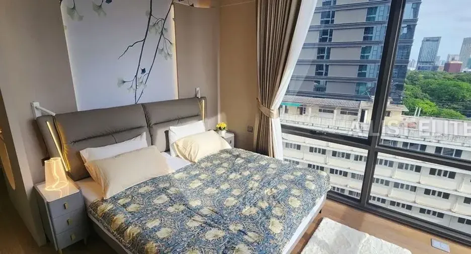 À louer 2 chambres condo à Pathum Wan, Bangkok