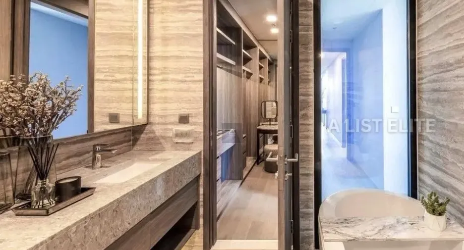 For rent 3 ベッドルーム condo in Khlong Toei, Bangkok