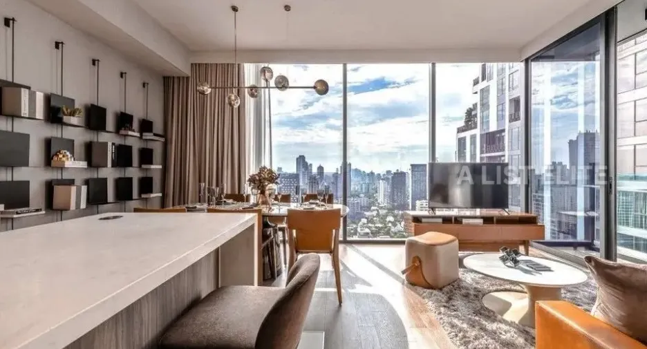 For rent 3 ベッドルーム condo in Khlong Toei, Bangkok