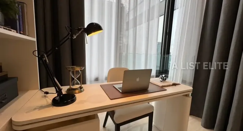 ขาย 2 ห้องนอน คอนโด ใน บางรัก, กรุงเทพฯ