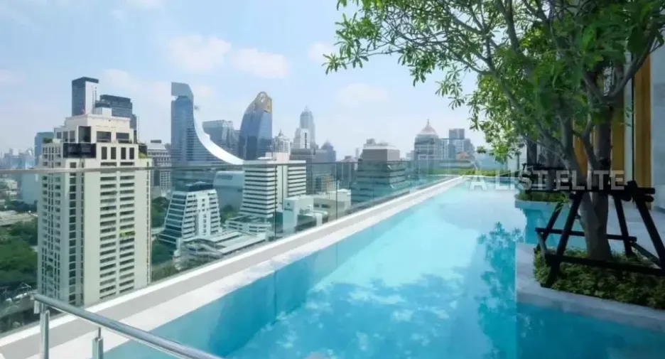 Wohnung zur Miete mit 2 Zimmer in Pathum Wan, Bangkok