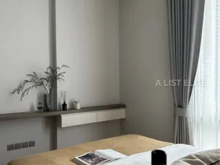For rent 2 bedrooms condo in Pathum Wan, Bangkok