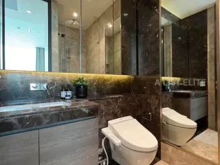 For rent 2 bedrooms condo in Pathum Wan, Bangkok