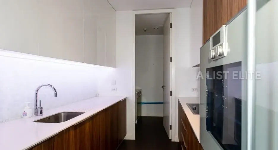 Wohnung zur Miete mit 2 Zimmer in Pathum Wan, Bangkok