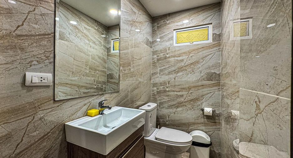 For sale 3 bedrooms apartment in Thalang, Phuket