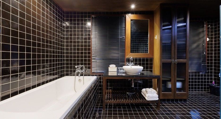 Villa zur Miete mit 5 Zimmer in Khlong Toei, Bangkok