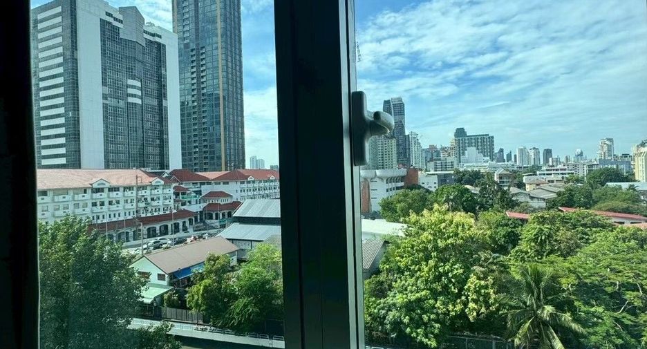 For sale 2 bedrooms condo in Watthana, Bangkok