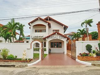 Haus zur Miete mit 4 Zimmer in Bang Lamung, Chonburi
