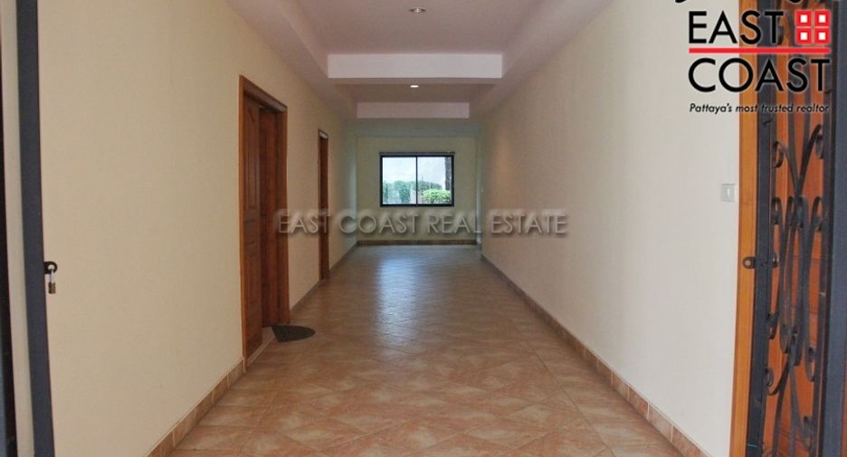 For rent 5 bedrooms house in East Pattaya, Pattaya