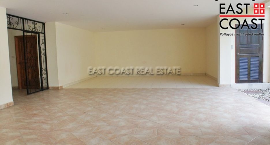For rent 5 bedrooms house in East Pattaya, Pattaya