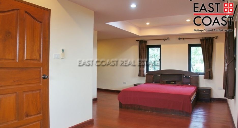 For rent 5 bedrooms house in East Pattaya, Pattaya