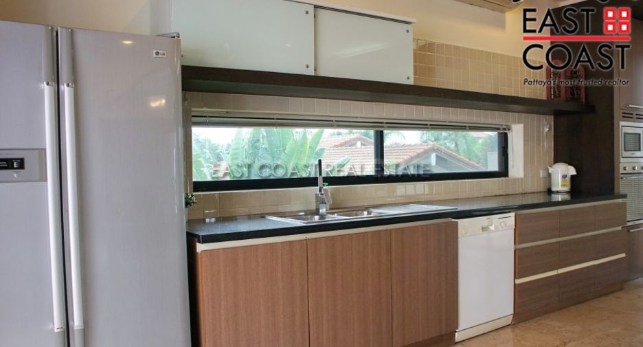For rent 5 bedrooms house in East Pattaya, Pattaya