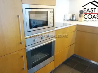 Condo en alquiler de 2 habitaciones en Bang Lamung, Chonburi