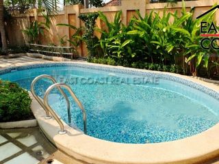 Casa en alquiler de 3 habitaciones en Bang Lamung, Chonburi