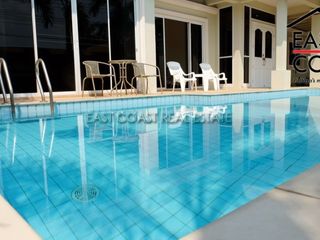 Casa en alquiler de 3 habitaciones en Bang Lamung, Chonburi