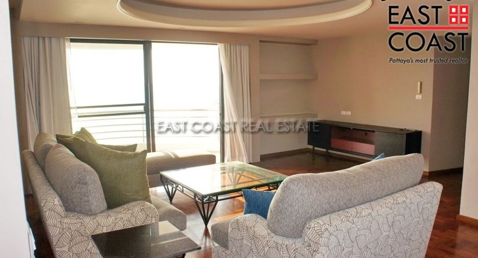 For rent 2 bedrooms condo in Pratumnak, Pattaya