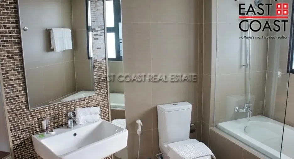 For rent 2 bedrooms condo in Bang Lamung, Chonburi