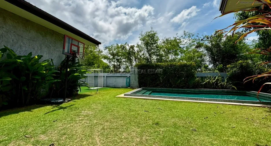 出售 3 卧室 独立屋 在 Bang Lamung, Chon Buri
