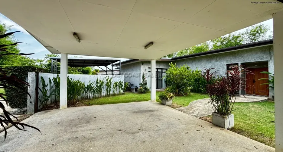 出售 3 卧室 独立屋 在 Bang Lamung, Chon Buri