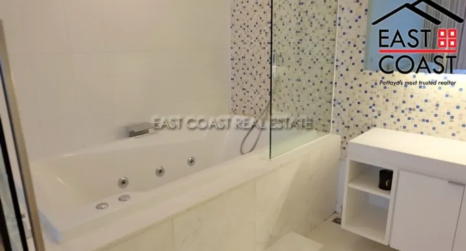 For rent 2 bedrooms condo in Bang Lamung, Chonburi
