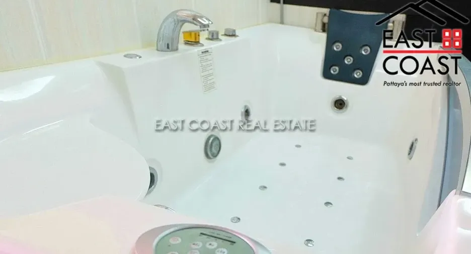 For rent 2 bedrooms condo in Bang Lamung, Chonburi