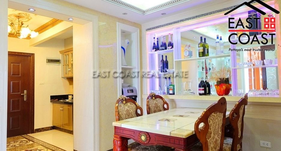 For rent 2 bedrooms condo in Pratumnak, Pattaya