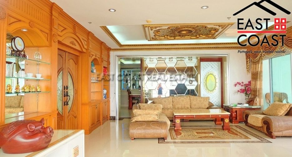 For rent 2 bedrooms condo in Pratumnak, Pattaya