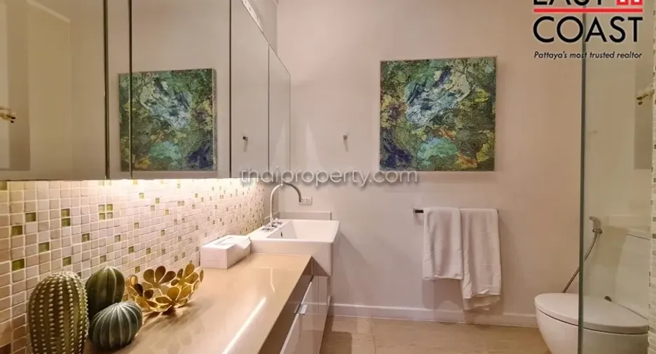 For rent 2 bedrooms condo in Bang Lamung, Chonburi