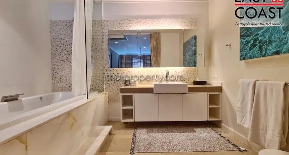 For rent 2 bedrooms condo in Bang Lamung, Chonburi