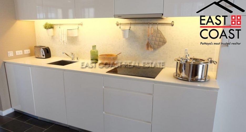 For rent 2 bedrooms condo in North Pattaya, Pattaya